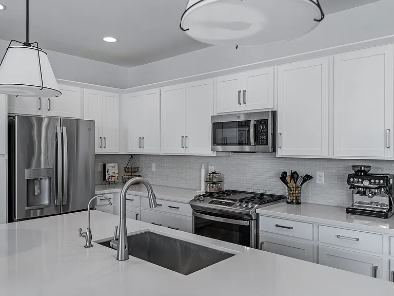 14233 W Cottontail Ln — Photo 20