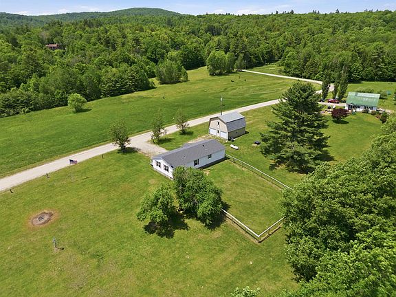 4th image of 156 Skyline Road