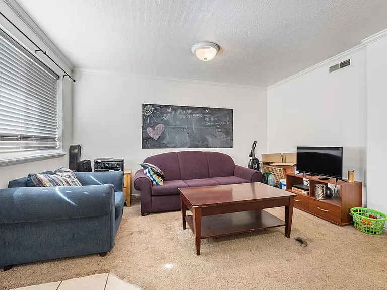 72 W 300 N #301 — Photo 3