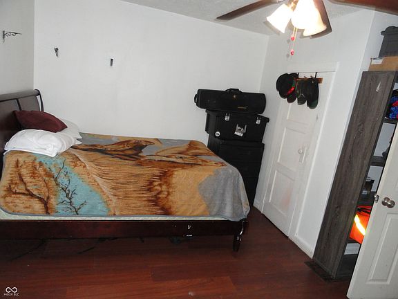 4th image of 1722 N Parker Ave