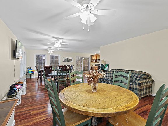5th image of 9353 S Chapel Hill Rd