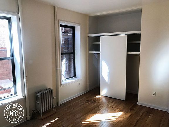 4th image of 256 Gates Ave APT 3A