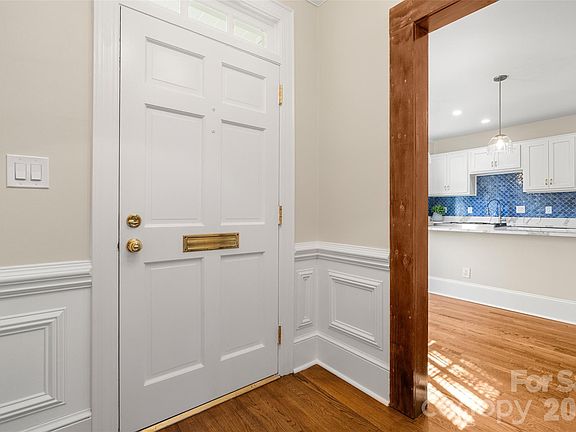 3rd image of 153 Perrin Pl #153