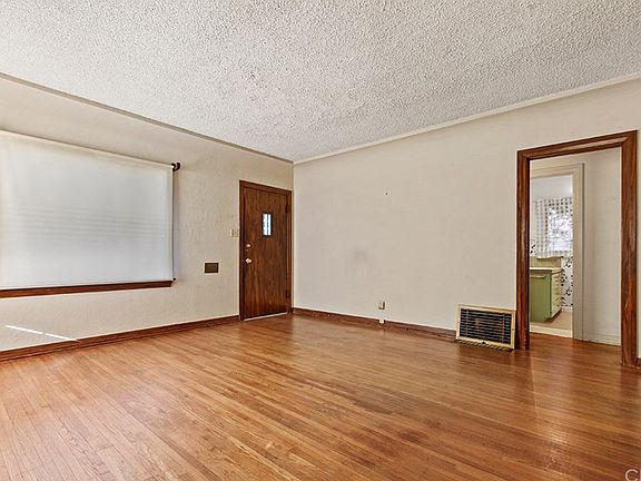 4th image of 300 E Morningside St