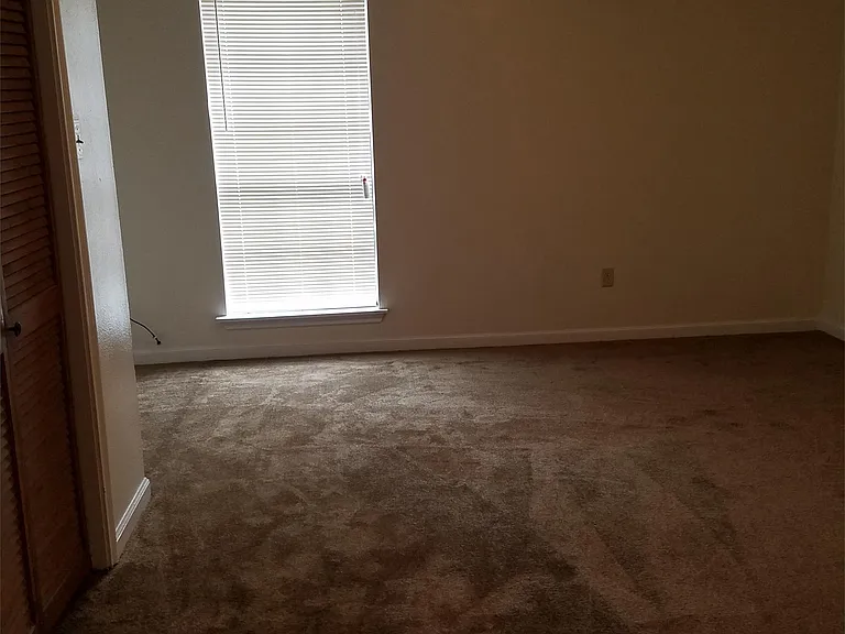 118 Oak Ridge Ave #C — Photo 8