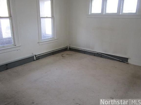 4th image of 630 Edmund Ave