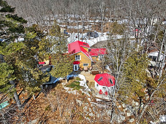 4th image of 1004C Public Beach Rd