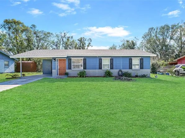 615 Grove St, Bowling Green, FL 33834