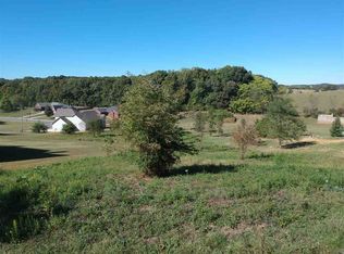 1011 Tatum Dr, Dandridge, TN 37725