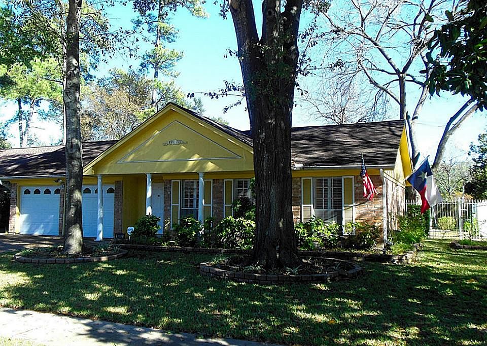 1st image of 16302 Hollow Wood Dr