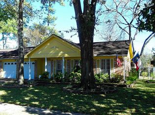 16302 Hollow Wood Dr, Houston, TX 77090