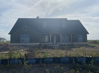 181 Sunny Side Rd, Valley View, TX 76272