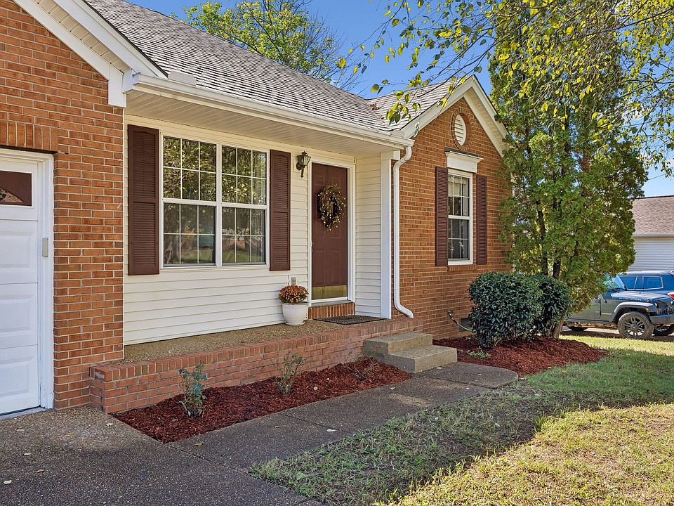 1st image of 1463 Brighton Cir