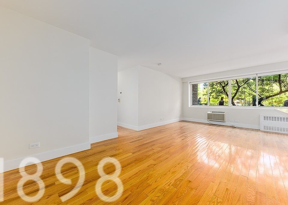 1st image of 120 W 97th St APT 2l