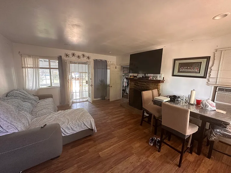 20351 Strathern St — Photo 12