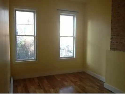 Sold by Omnycor Realty Corp. | media 3