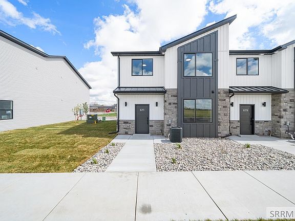 3rd image of 745 N Curlew Dr