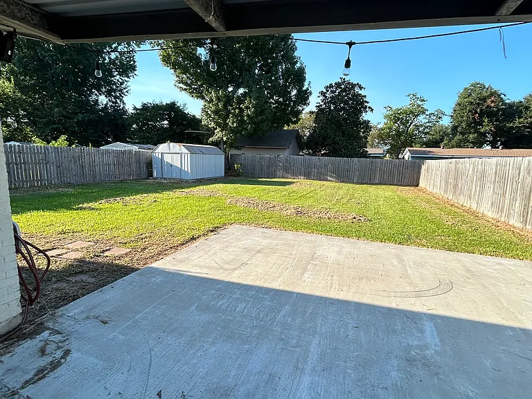 1215 Georgia St — Photo 13