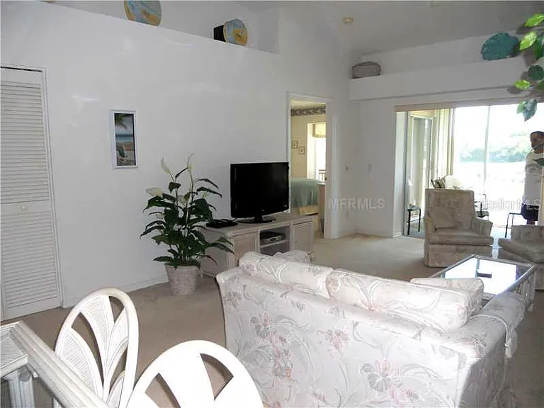 8911 Veranda Way #222 — Photo 7