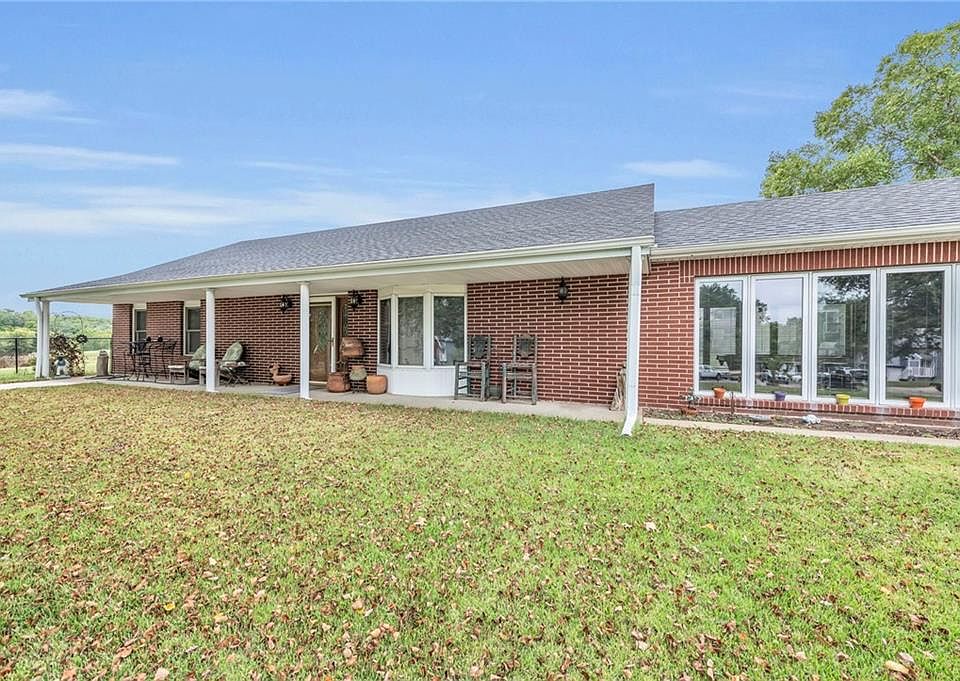 1st image of 111 Cora Dr