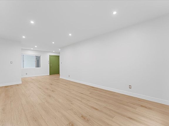 3rd image of 6615 Franklin Ave APT 119