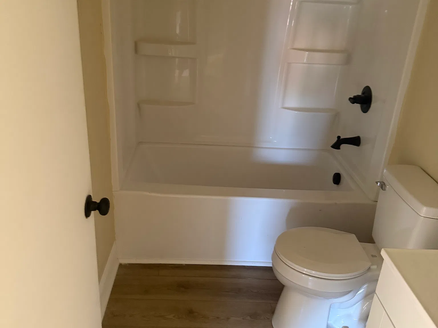 2 bed, 1.5 bath, 1000 sqft, $1,200 — Photo 4
