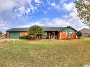 320 Quail Dr, Guthrie, OK 73044