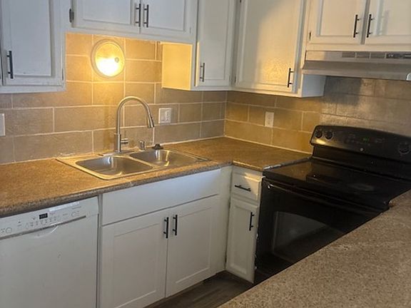 3rd image of 4223 Zavala St