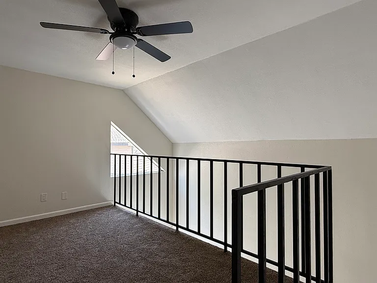 9801 Walnut St #214 — Photo 16