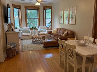 900 W Wrightwood Ave #2W, Chicago, IL 60614