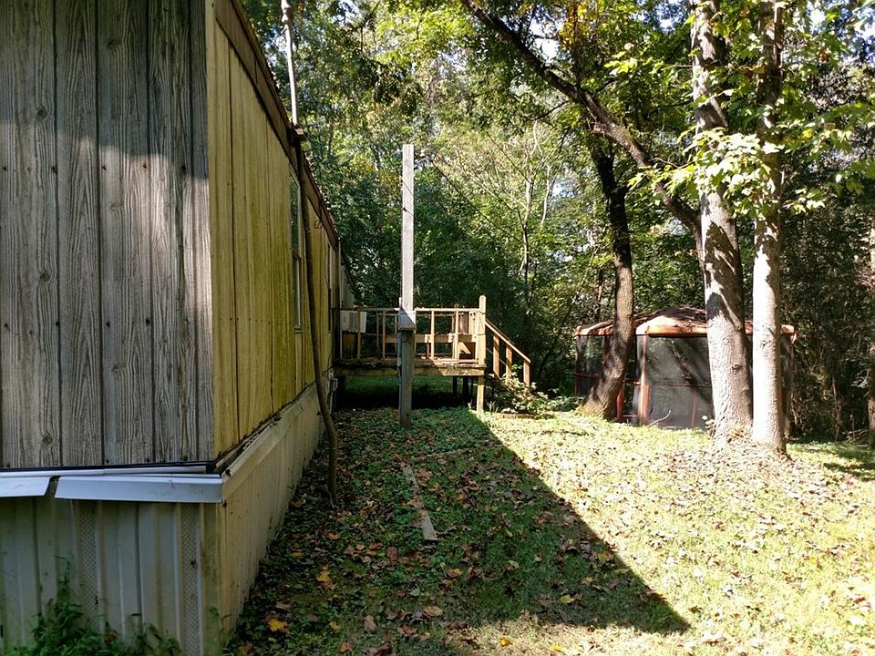 2nd image of 904 Beaverdale Rd NE