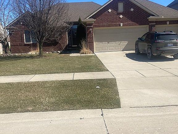 2nd image of 56846 Holiday Pine Dr
