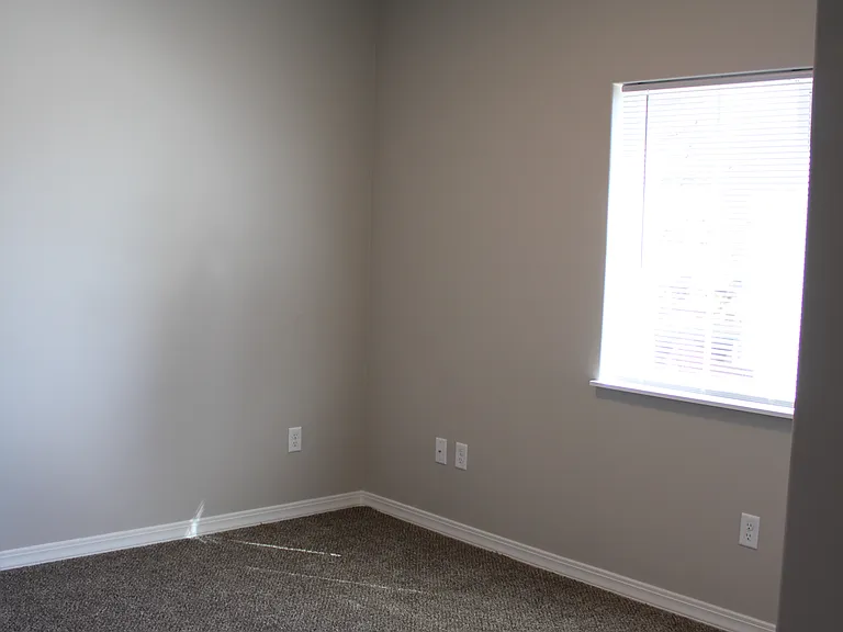 665 Heyburn Ave W #1104 & 1204 — Photo 15