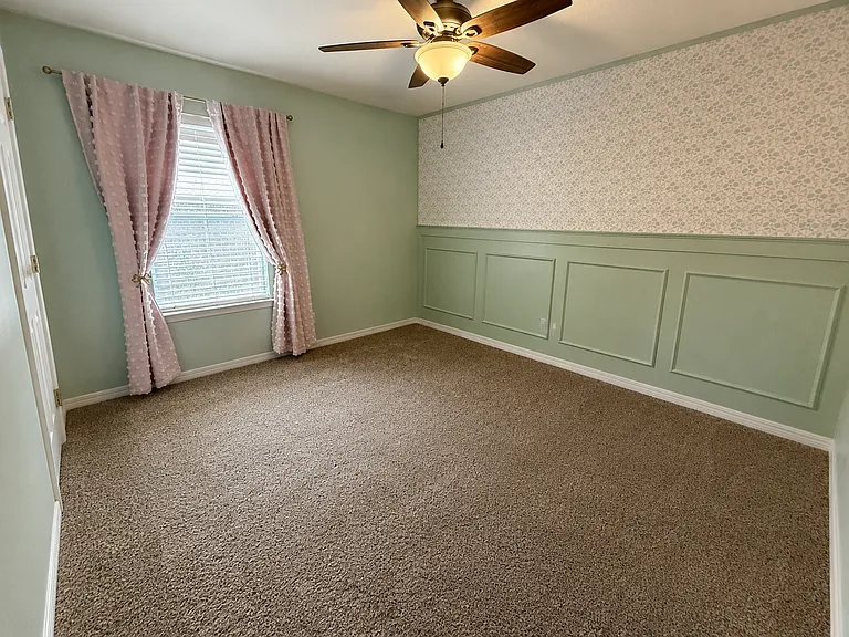 275 Limestone Cir — Photo 17