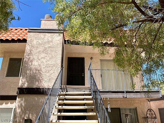 2nd image of 2741 Eldora Cir APT D