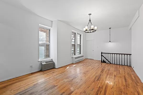 1st image of 573 2nd St APT 4