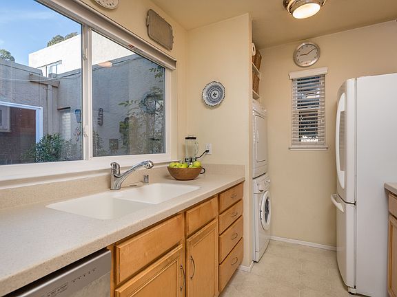 3rd image of 1919 Alameda De Las Pulgas APT 21