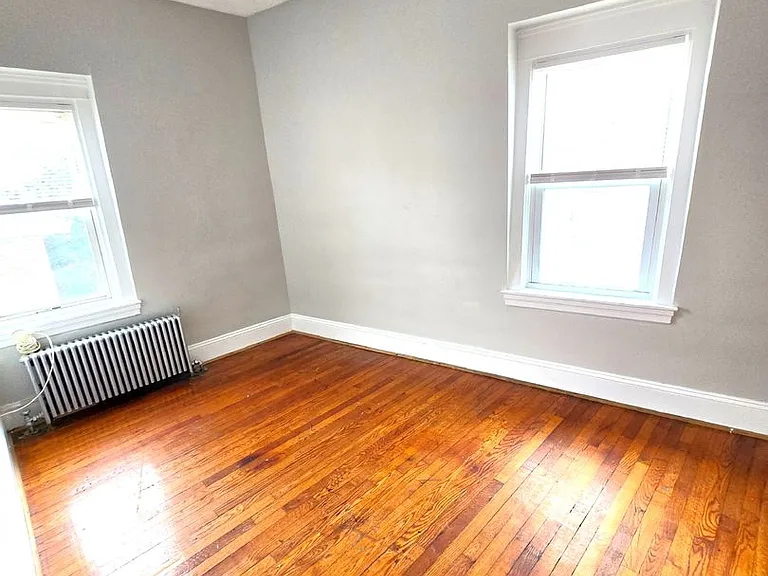 161 Montgomery Street — Photo 7