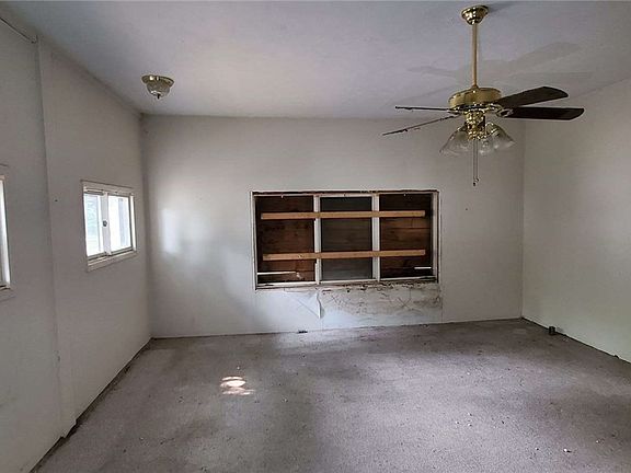 4th image of 3642 E 54th St