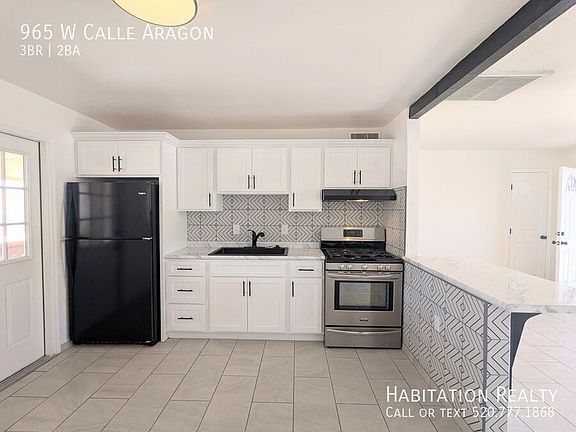 2nd image of 965 W Calle Aragon