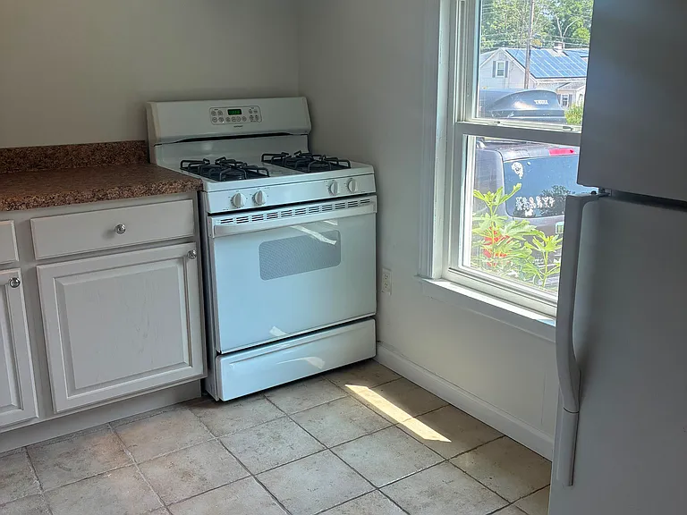 18 N Central Ave — Photo 20