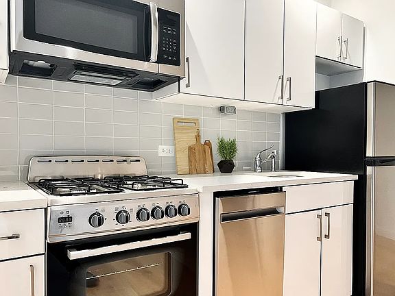 3rd image of 81-09 134th St #7F
