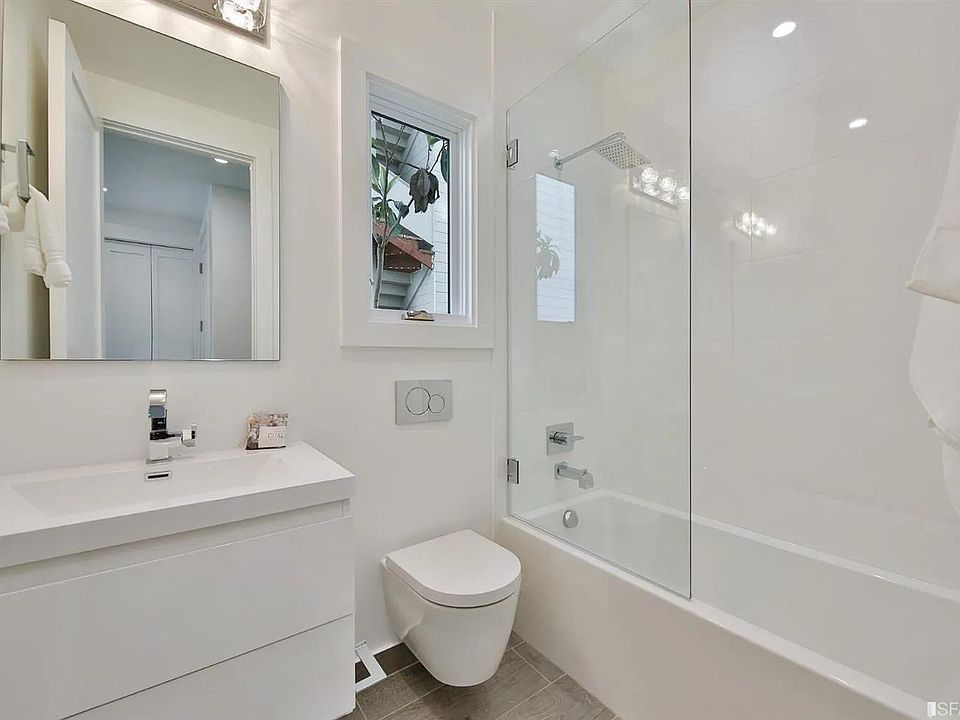 1st image of 1336 Green St #1