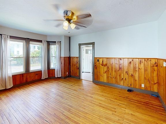 5th image of 10 Jackson Ave