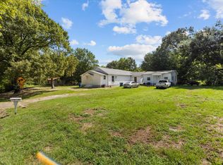 1140 N Hamlett St, Athens, TX 75751