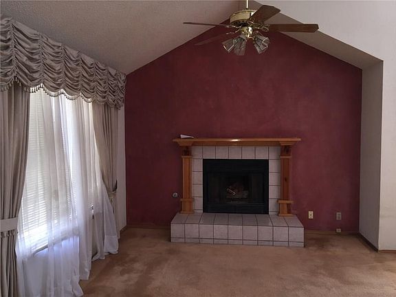 3rd image of 2801 Lake Spier Dr
