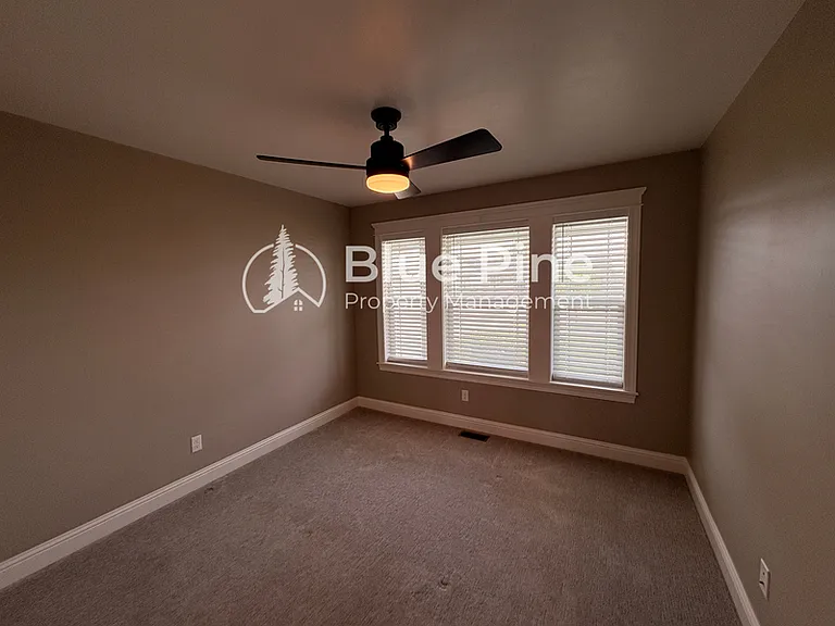 1890 Mesa Canyon Dr — Photo 13