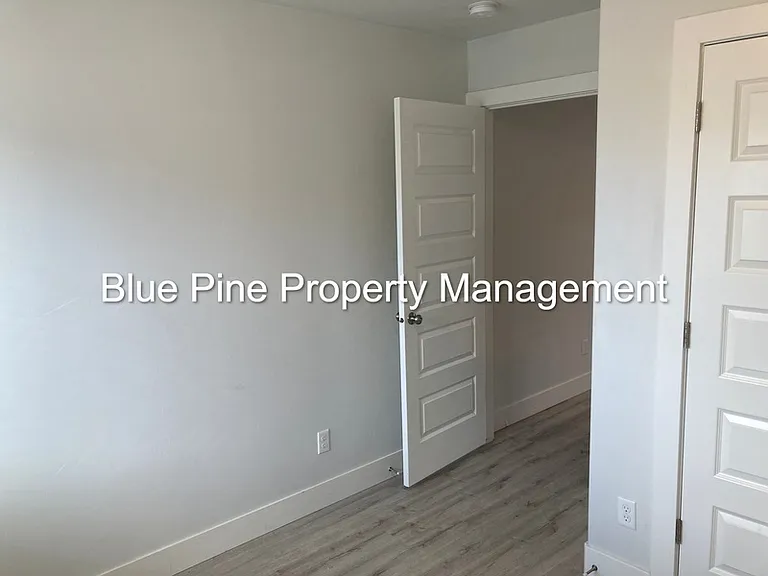 170 Opal Ct #1 — Photo 6