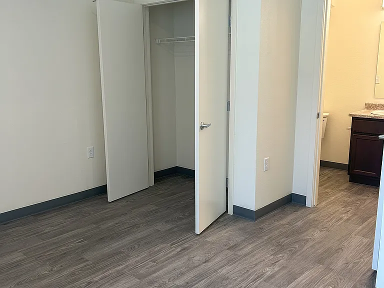 Ceja Vista Senior Apartments — Photo 11