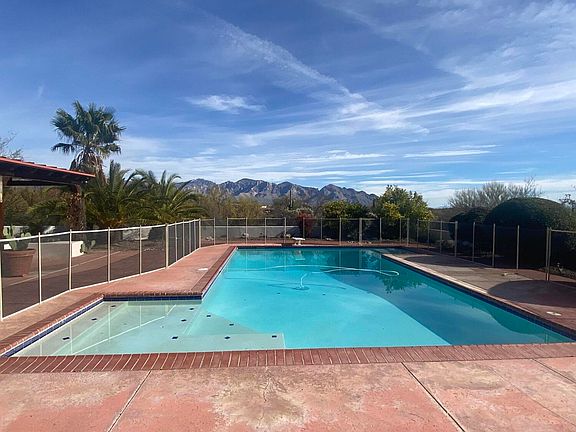 3rd image of 2889 W Coyote Desert Dr